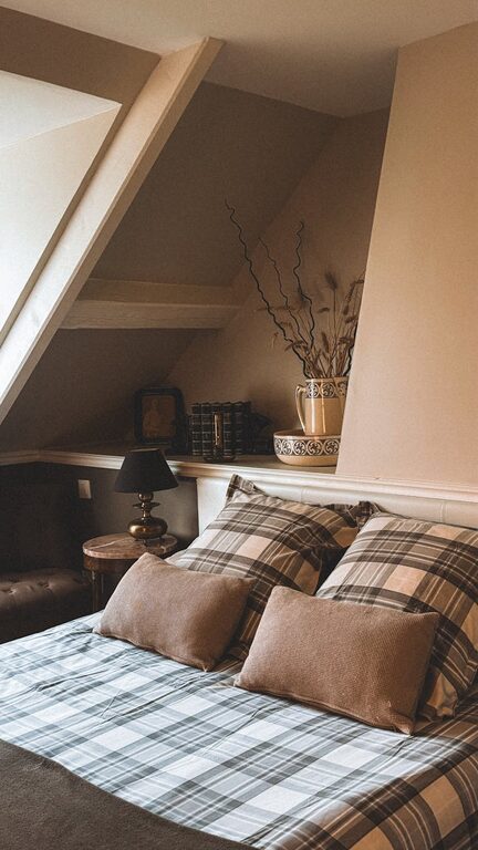 How to Refresh Your Bedroom on a Budget: Easy and Affordable Ideas